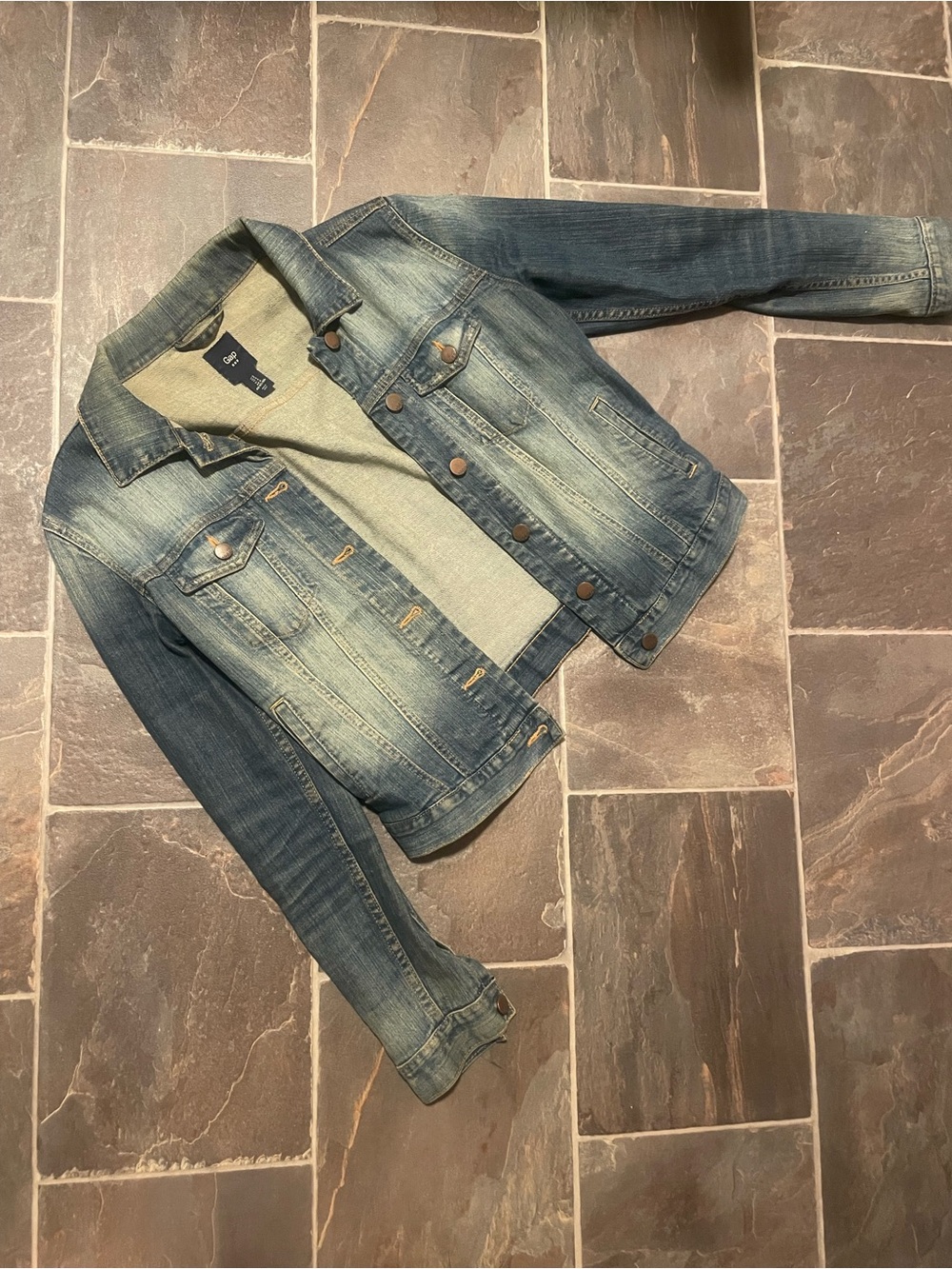 GAP Classic Denim Jacket - Blue Faded Wash